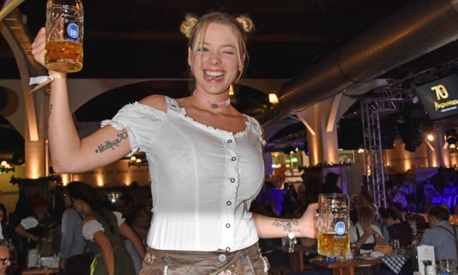 Anne Wünsche Fapello